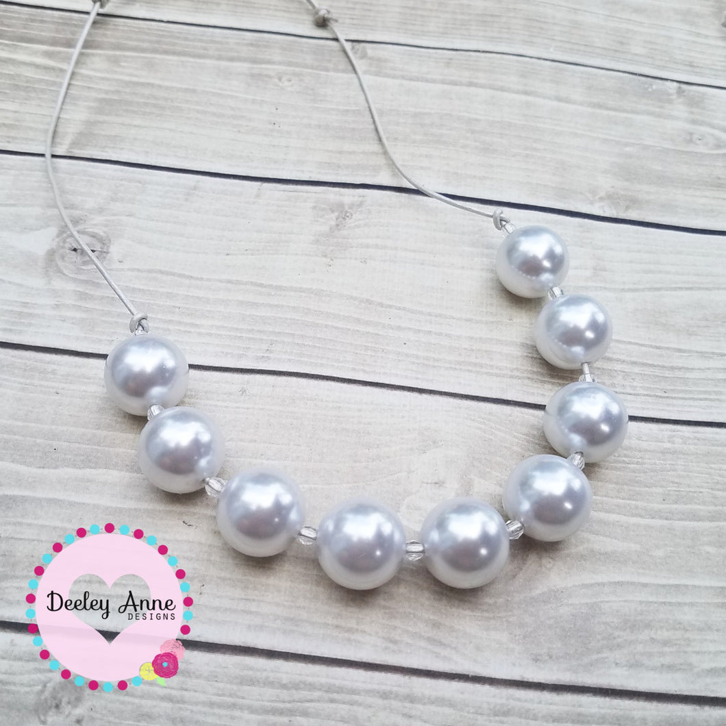 White pearl Necklace