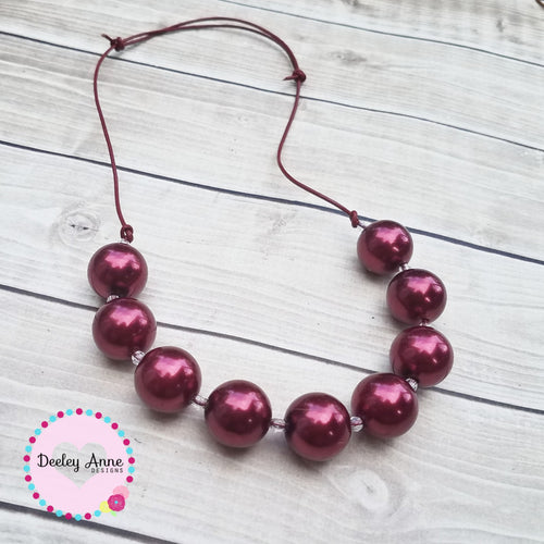 Burgundy pearl Necklace